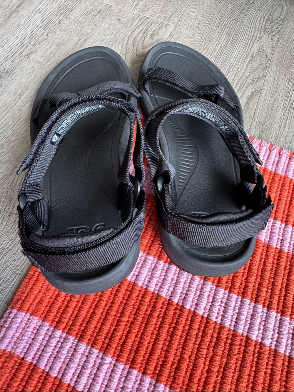 Teva Hurricane XLT2 Black 10 women’s - Picture 6 of 8